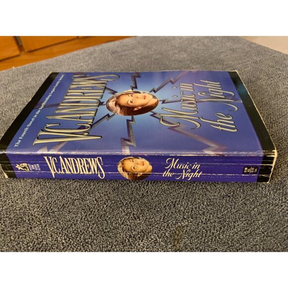 V.C. Andrews "Music In The Night" Paperback Novel - Picture 3 of 4